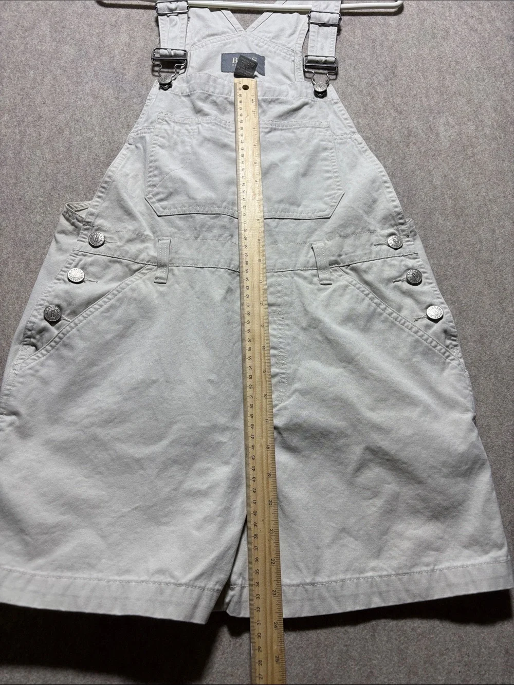 GH Bass & Co Women cream Shortalls overall  SizeM  Adjustable Straps Pockets(18)